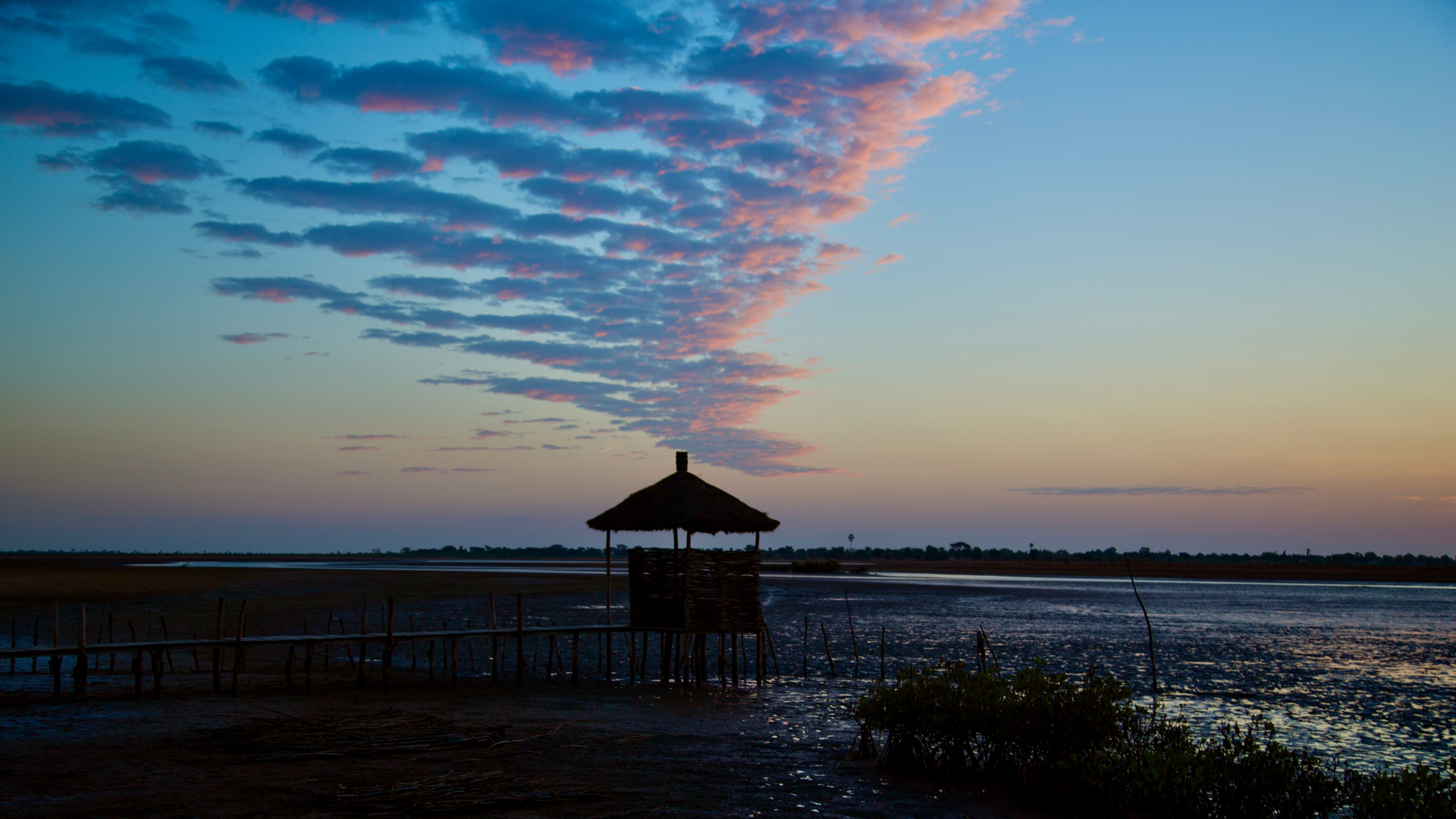 Coucher de soleil sur l'étang
